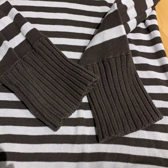 EUC RW&CO women’s Brown & Mauve Striped Turtleneck - size XL - Picture 11 of 17